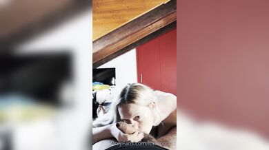 Luiza meravigliosa tettona italiana lo succhia al suo uomo