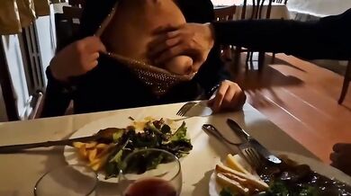 Al ristorante con la zoccola di mia moglie