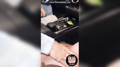 Che dici se ti faccio un bel pompino prima di partire