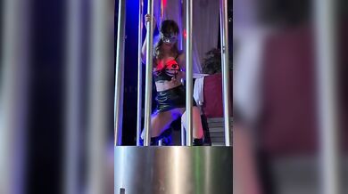 Pompino al privè coppia italiana amatoriale