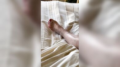 Le tettone di mia moglie che dorme