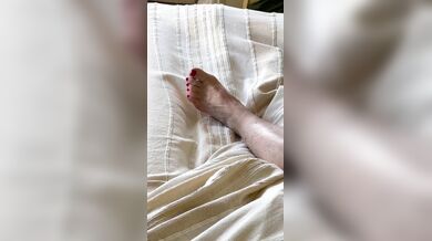 Le tettone di mia moglie che dorme