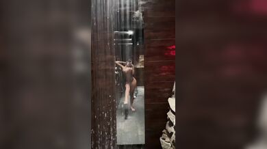 Martina Smeraldi nuda amatoriale