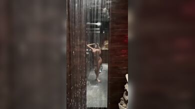 Martina Smeraldi nuda amatoriale