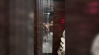 Martina Smeraldi nuda amatoriale