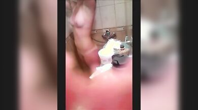 Doccia studentessa amatoriale