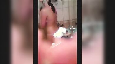 Doccia studentessa amatoriale