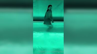 Layla scopata e sborrata in faccia alla Spa