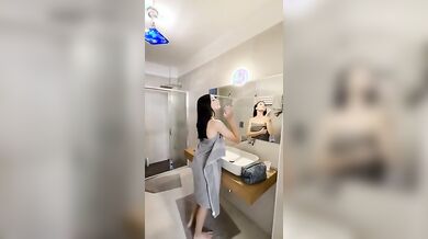 Sesso amiche italiane lesbiche OF