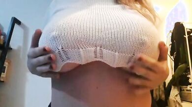 Tettona italiana si palpa e le esce