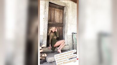 Unruly lady sexy vieo tettona social