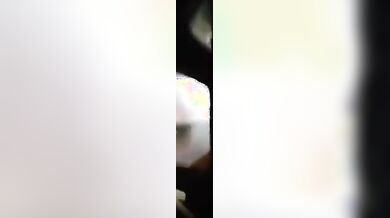 Moglie esibizionista guida in lingerie