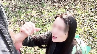 Voglio che mi schizzi tutta la faccia e in bocca