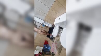 La mia donna che si fa la doccia