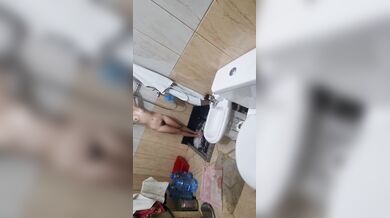 La mia donna che si fa la doccia