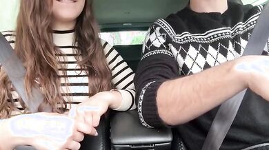 Da passaggio all'amica che si fa scopare