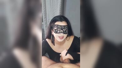 Pompino a black che le viene in bocca