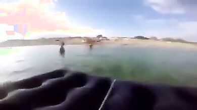 Alice succhia i cazzi al mare in vacanza