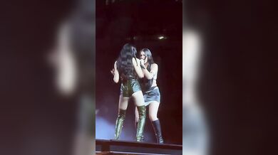 Elodie e Gaia in concerto