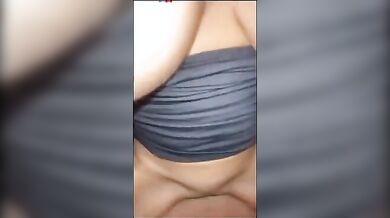 Fidanzata tettona scopata sul tavolo