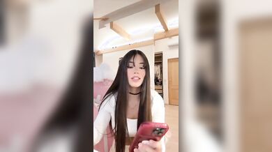 Emily Acevedo valutazione pacco OF