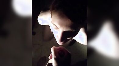 Romana rossa italiana sborrata in faccia