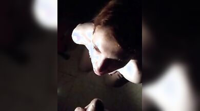 Romana rossa italiana sborrata in faccia