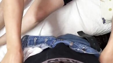 Il mio figliastro mi fa godere a pecorina col suo givoane cazzo