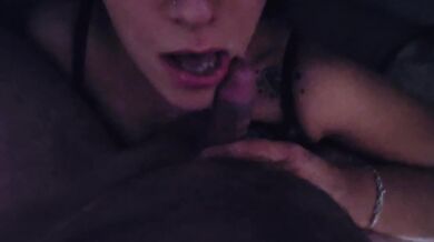 La bocca della mia ragazza sul mio cazzo