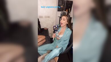 Pigiama party famose onlyfanser italiane