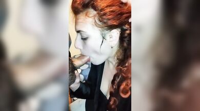 Pompino ragazza coi capelli rossi amatorile Ita