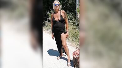 Moglie troia upskirt a Rimini