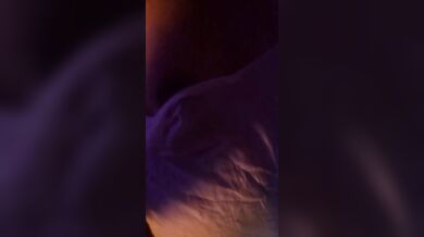 Moglie incinta di 7 mesi si masturba