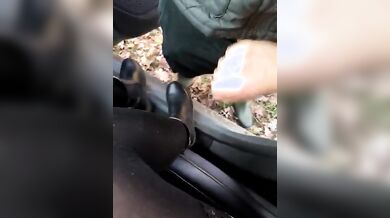 Prendilo bene in mano cazzo e segami maiala