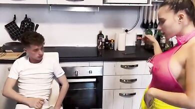 Primo appuntamento con Azzurra Eyes che mi fa un pompino