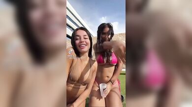 Martina Smeraldi e Naomi De Crescenzo Tiktok