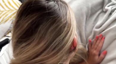 Se non ti fai inculare dico a tua mamma quanto sei troia