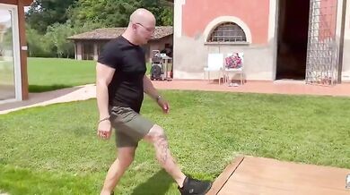 Natasha Cool e Lara De Santis lesbo con threesome FFM