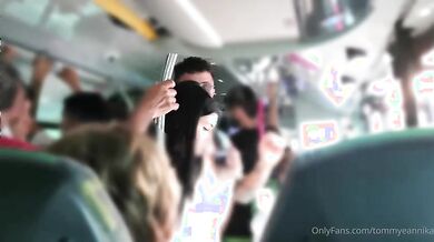 Ti ho visto in autobus e mi è venuta voglia di fare sesso con te