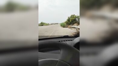 Tettona italiana sega contadino 70 enne in macchina