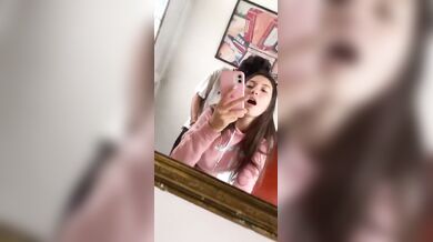 Scopata allo specchio