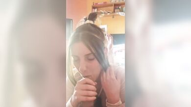 Pompino fidanzaa pov amatoriale