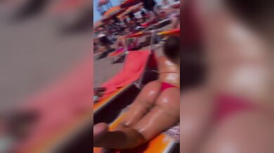 Alina Violenta in spiaggia