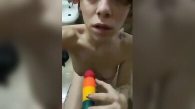 Elena spompina cazzo arcobaleno