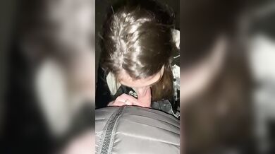 Pompino e sesso all'aperto con fidanzata