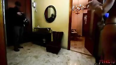 Alice90 scopata dal delivery