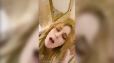 Ma vaffanculo,zitta e scopa