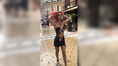 Mooncomelaluna in piazza Duomo