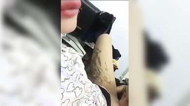 Napoletana si fa leccare la fica dal suo ragazzo