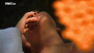 Laura Antonelli scene hot